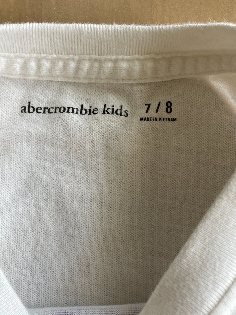 Entire Closet $5! Abercrombie Kids Olivia Rodrigo Graphic White Purple T-Shirt - Picture 4 of 7